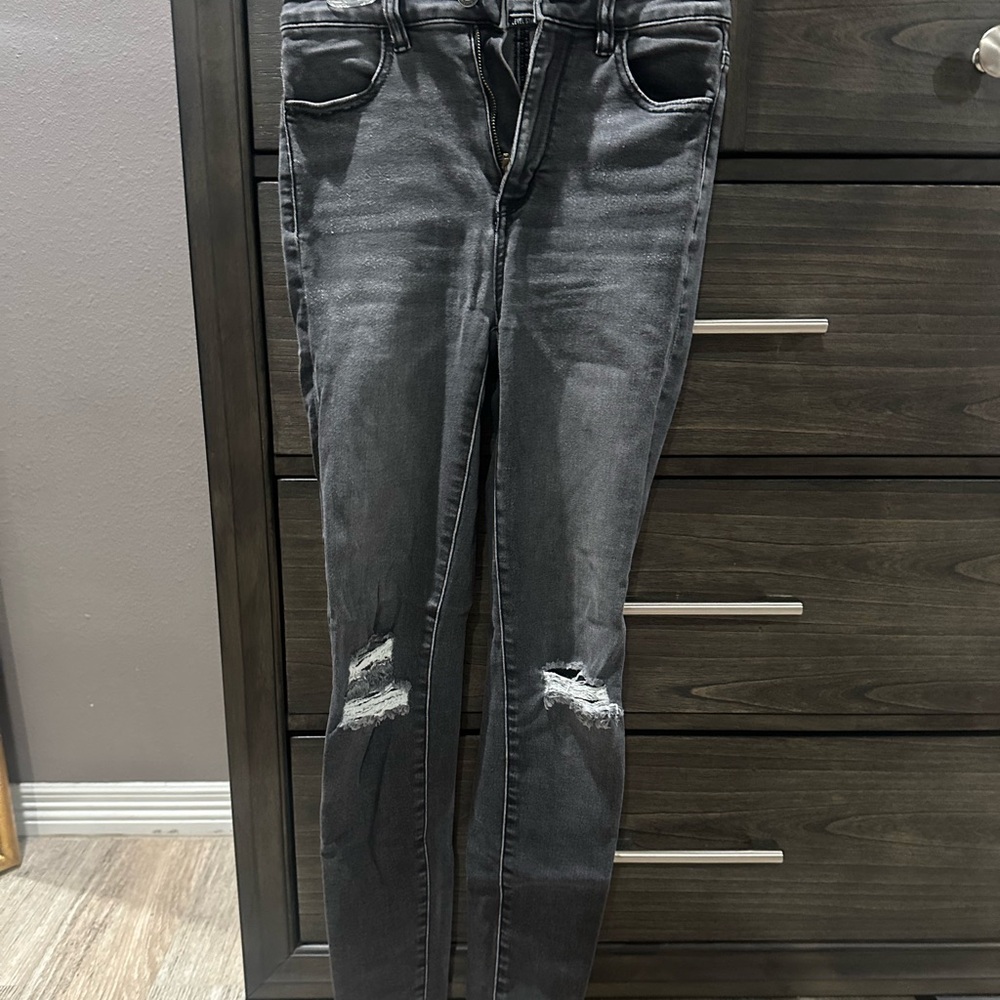 American Eagle Outfitters Women's Black Distressed Skinny Jeans